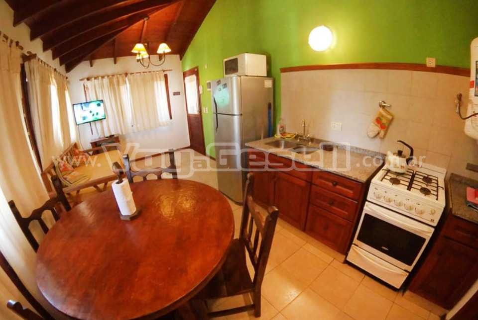 Alquilo Complejo de Cabañas Villa Olimpia en Villa Gesell zona  a 80 Mts de la Playa