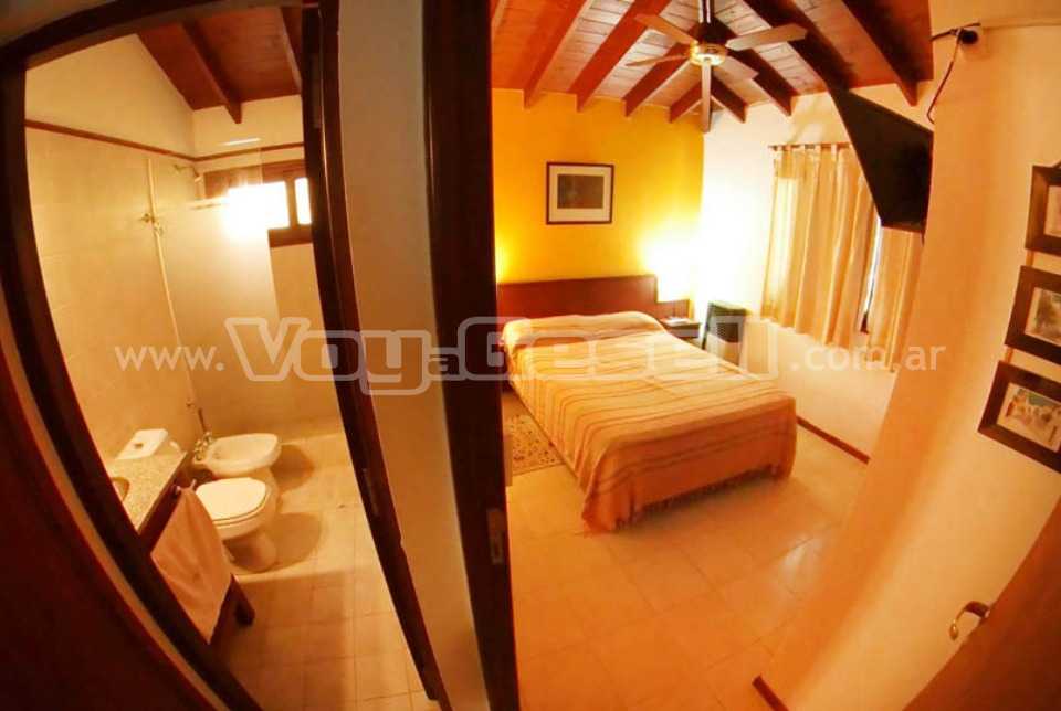 Alquilo Complejo de Cabañas Villa Olimpia en Villa Gesell zona  a 80 Mts de la Playa