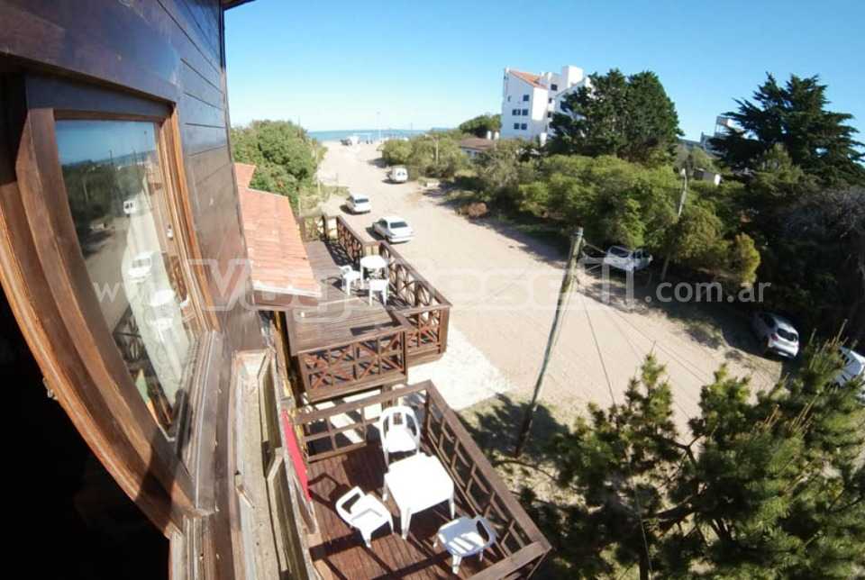 Alquilo Complejo de Cabañas Villa Olimpia en Villa Gesell zona  a 80 Mts de la Playa