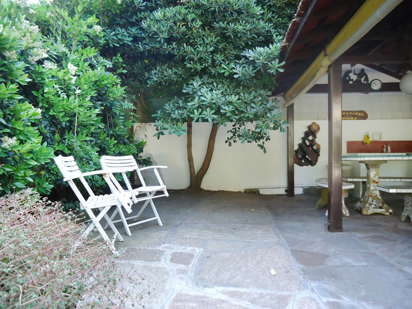 Alquilo Departamentos con Servicios YAI Departamentos en Villa Gesell zona  a 100 Mts de la Playa