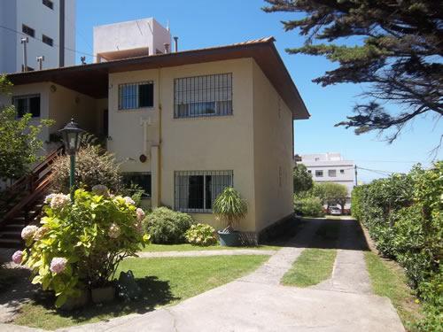 Alquilo Departamentos con Servicios YAI Departamentos en Villa Gesell zona  a 100 Mts de la Playa