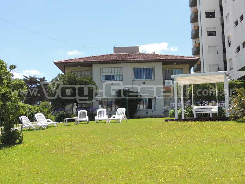 YAI Departamentos: Departamentos con Servicios en Villa Gesell zona Centro Comercial