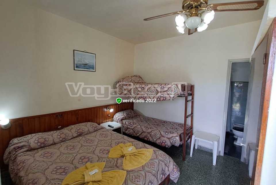 Alquilo Hostería Zodiaco en Villa Gesell zona  a 200 mts de la Playa Dormitorio