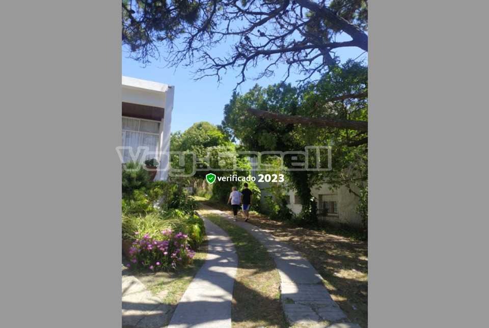 Alquilo Hostería Zodiaco en Villa Gesell zona  a 200 mts de la Playa