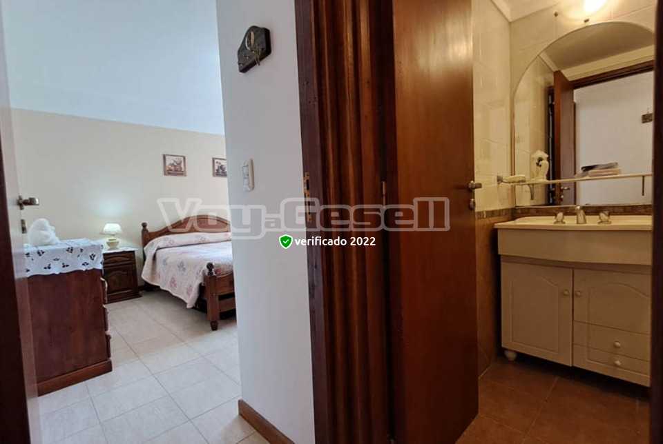 Alquilo Departamento 7 Estrellas 4  en Villa Gesell zona Centro a 150 Mts de la Playa