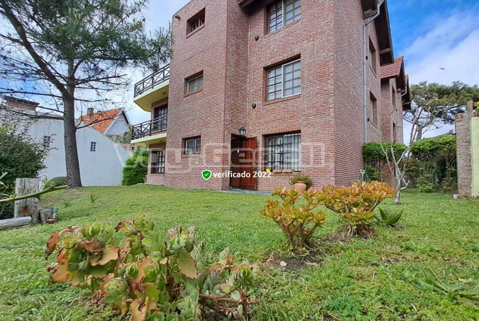 Alquilo Departamento 7 Estrellas 4  en Villa Gesell zona Centro a 150 Mts de la Playa Parque lateral