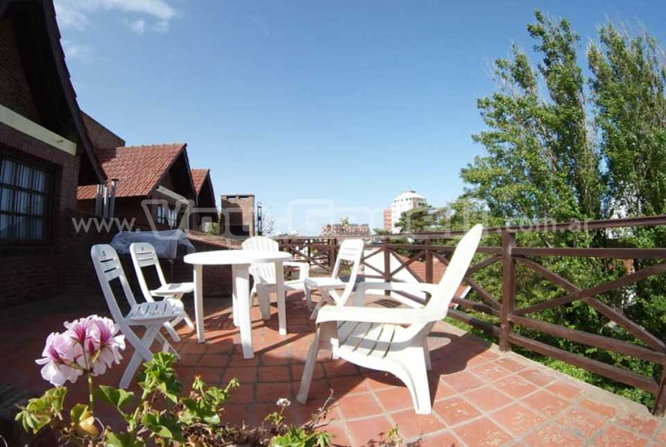 7 Estrellas 6: Departamento en Villa Gesell zona Centro