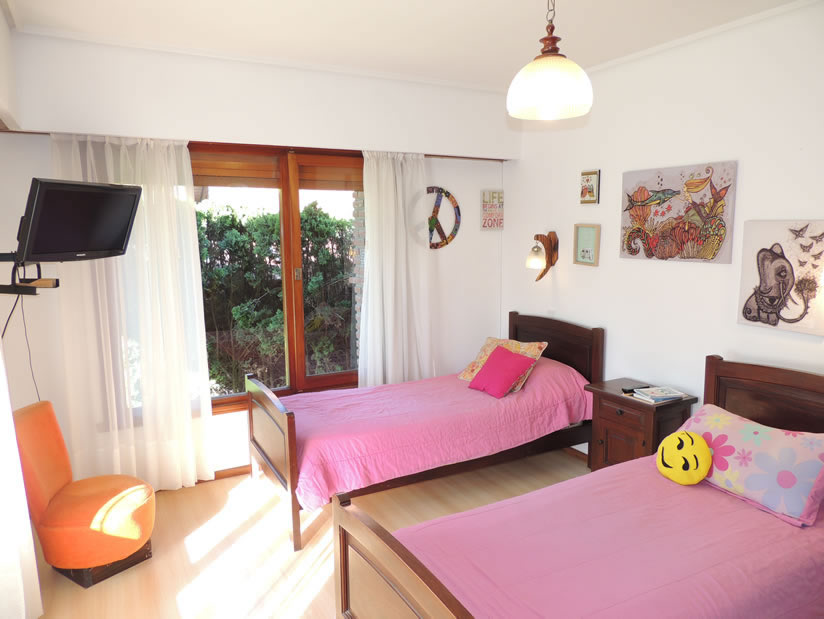 Alquilo Casa Adri en Villa Gesell zona Barrio Norte a 300 Mts de la Playa