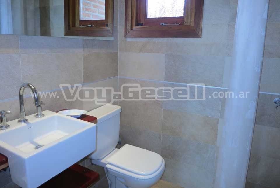 Alquilo Casa Altamar en Villa Gesell zona Barrio Norte a 600 Mts de la Playa