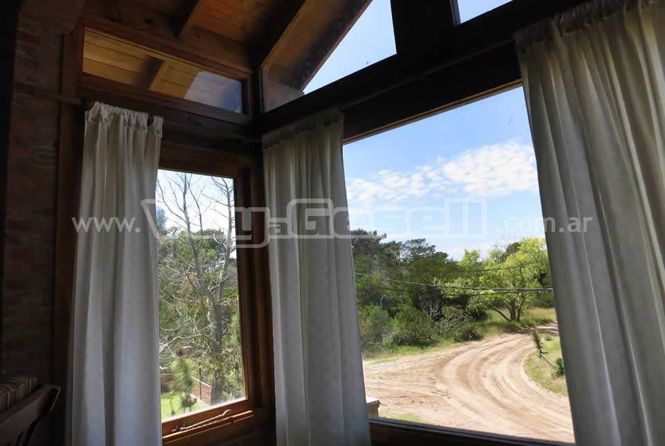 Alquilo Casa Altamar en Villa Gesell zona Barrio Norte a 600 Mts de la Playa