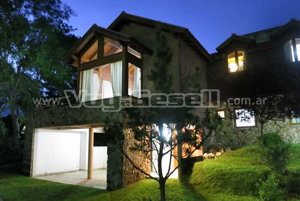 Alquilo Casa Altamar en Villa Gesell zona Barrio Norte a 600 Mts de la Playa