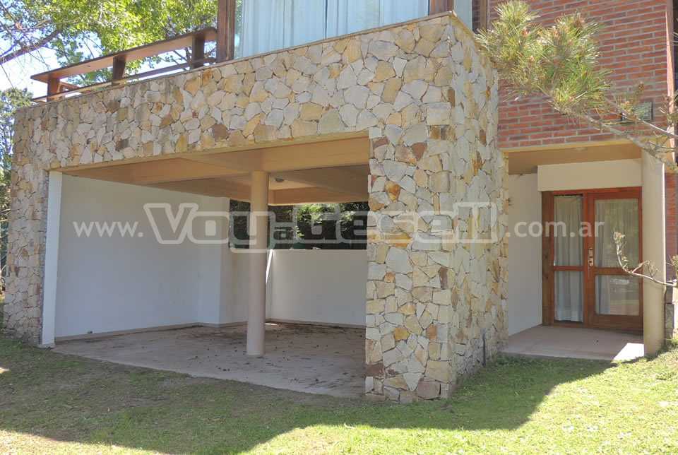 Alquilo Casa Altamar en Villa Gesell zona Barrio Norte a 600 Mts de la Playa