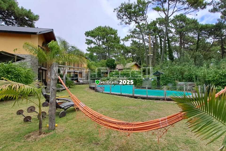 Alquilo Cabaña Bambu en Villa Gesell zona Barrio Norte a 1200 Mts de la Playa 