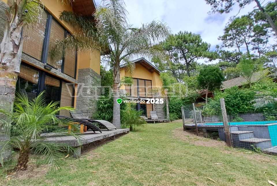 Alquilo Cabaña Bambu en Villa Gesell zona Barrio Norte a 1200 Mts de la Playa 