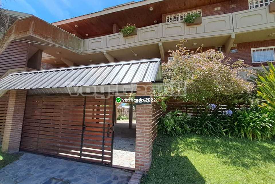 Alquilo Departamento Baronesa en Villa Gesell zona Centro a 200 Mts de la Playa 