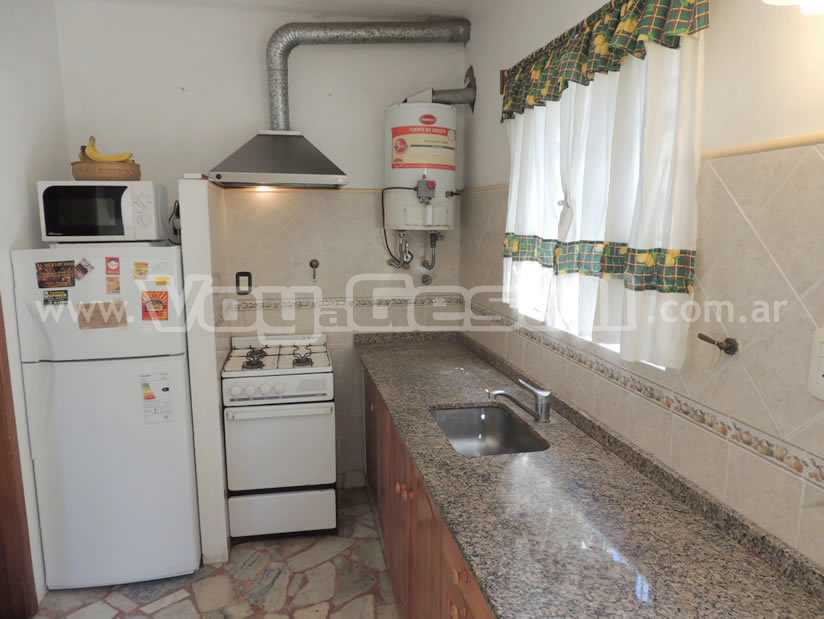 Alquilo Casa Casa Atilio en Villa Gesell zona Centro a 700 Mts de la Playa