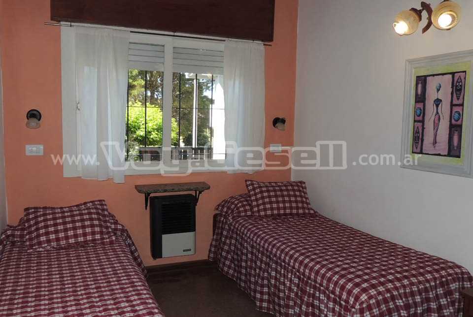 Alquilo Chalet Casa Stella en Villa Gesell zona Barrio Norte a 500 Mts de la Playa