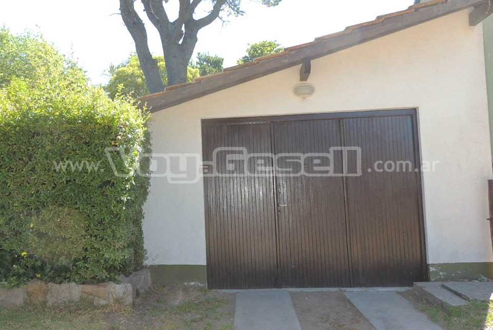 Alquilo Chalet Casa Stella en Villa Gesell zona Barrio Norte a 500 Mts de la Playa