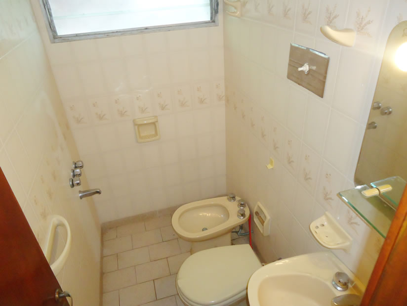 Alquilo Chalet Chalet Ermy en Villa Gesell zona Centro a 1 Cuadra de la Playa 