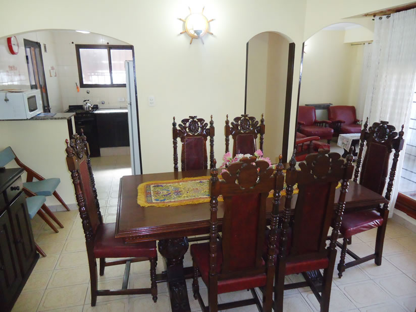 Alquilo Chalet Chalet Ermy en Villa Gesell zona Centro a 1 Cuadra de la Playa