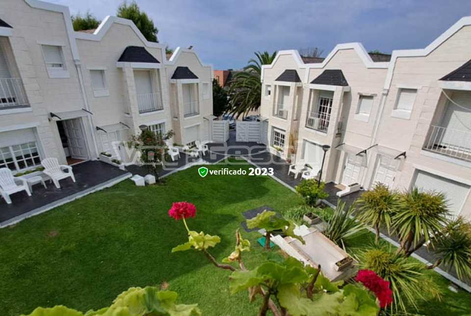 Punta Villa: Cabaña en Villa Gesell zona Sur