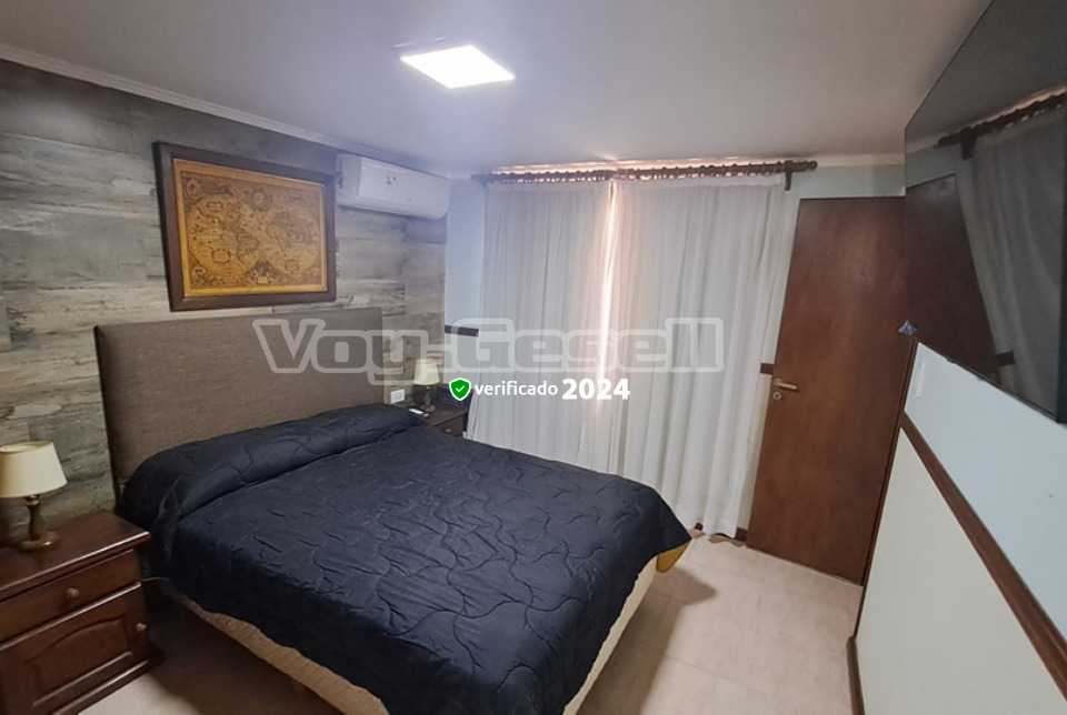 Alquilo Chalet Alegrina en Villa Gesell zona Centro a 800 mts de la Playa