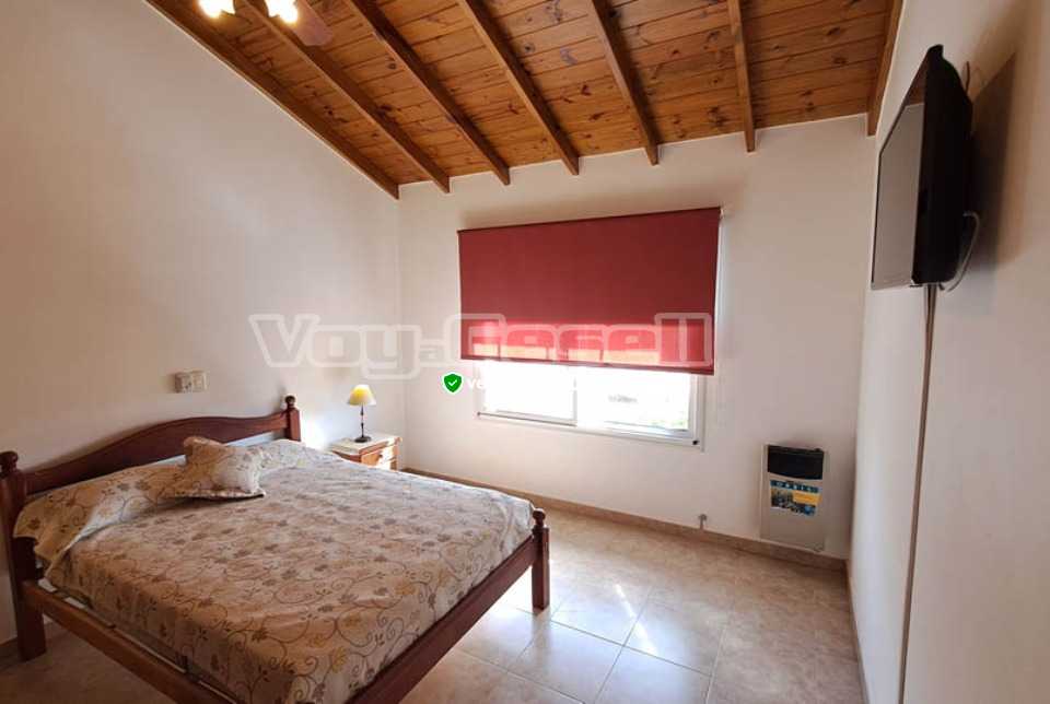 Alquilo Duplex Cuatro Estaciones Duplex en Villa Gesell zona Centro Comercial a 650 Mts de la Playa