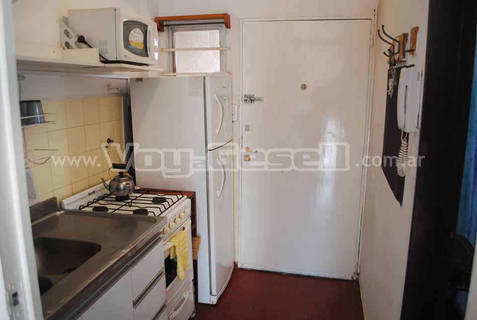 Alquilo Departamento Depto Sofy en Villa Gesell zona Centro Comercial a 5 Mts de la Playa Cocina