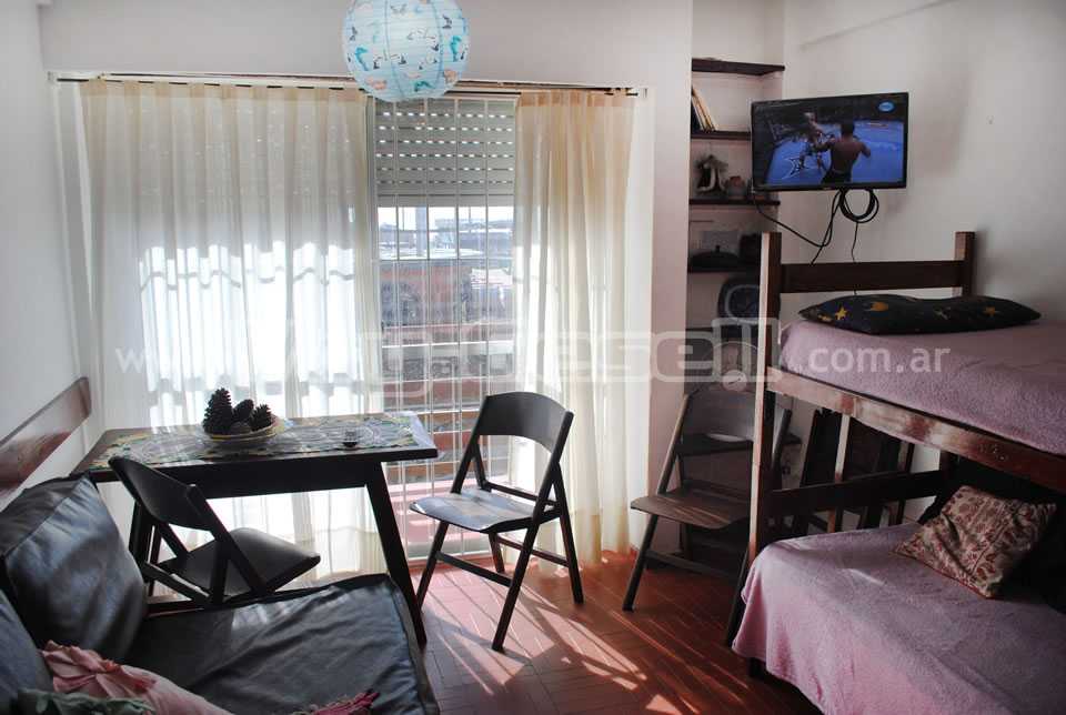 Alquilo Departamento Depto Sofy en Villa Gesell zona Centro Comercial a 5 Mts de la Playa