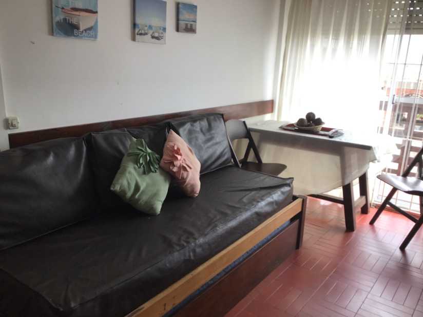 Alquilo Departamento Depto Sofy en Villa Gesell zona Centro Comercial a 5 Mts de la Playa 