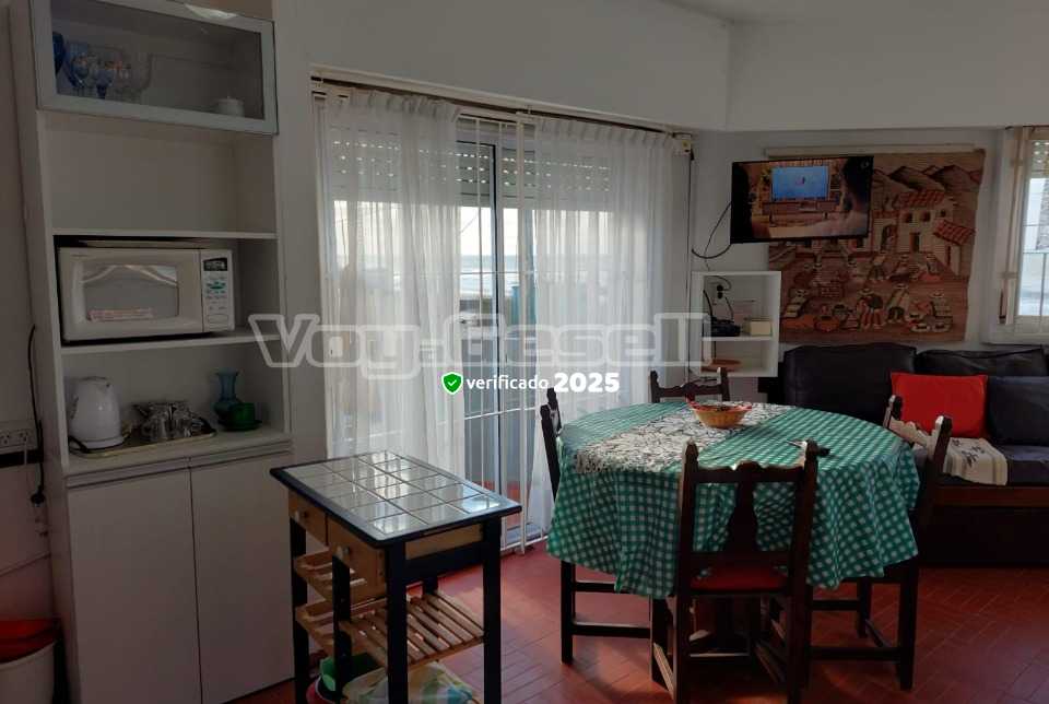 Alquilo Departamento Depto Ani en Villa Gesell zona Centro Comercial a 5 Mts de la Playa 