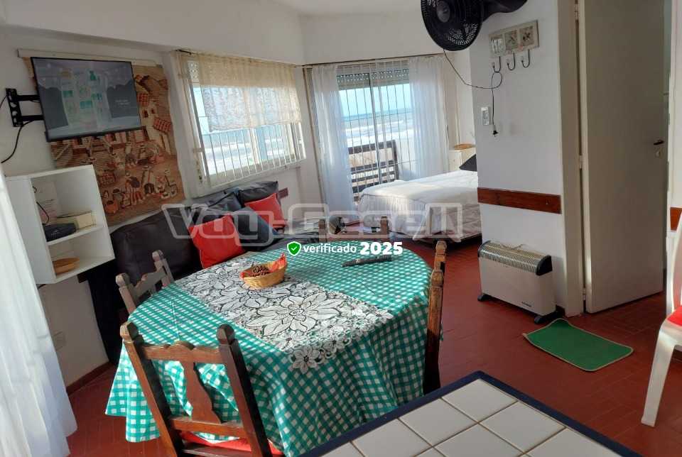 Alquilo Departamento Depto Ani en Villa Gesell zona Centro Comercial a 5 Mts de la Playa 