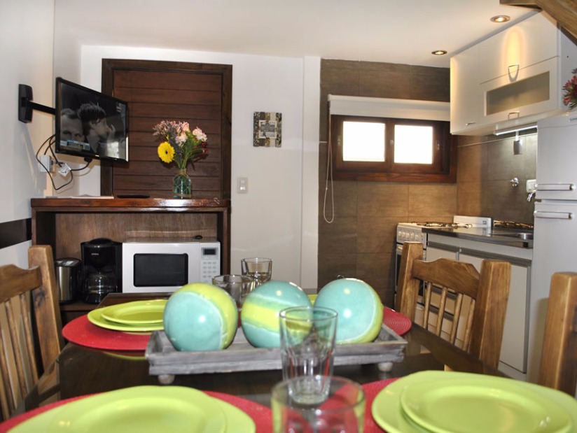 Alquilo Duplex Dos Mares en Villa Gesell zona Centro Comercial a 100 Mts de la Playa 