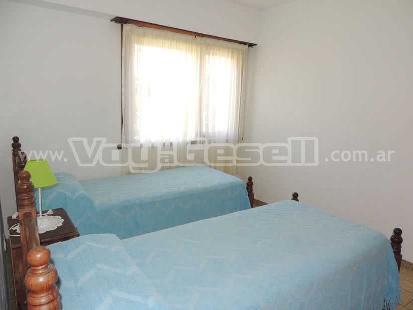 Alquilo Duplex Duplex Norte I en Villa Gesell zona Barrio Norte a 200 Mts de la Playa