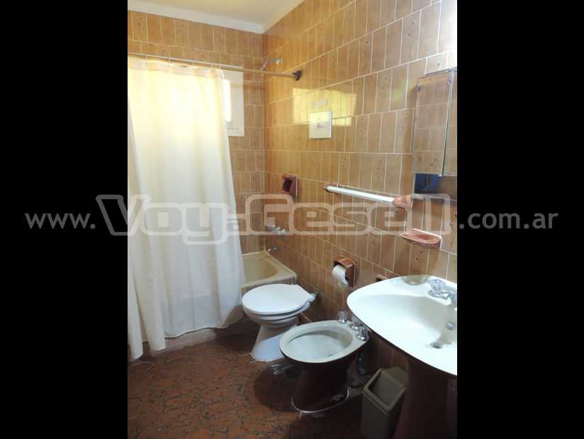 Alquilo Duplex Duplex Norte I en Villa Gesell zona Barrio Norte a 200 Mts de la Playa