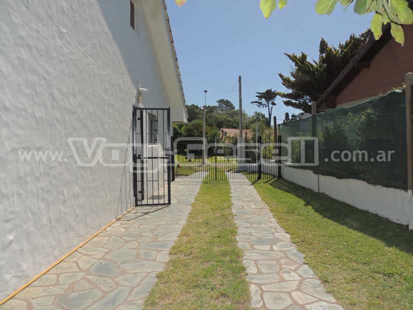 Alquilo Duplex Duplex Norte I en Villa Gesell zona Barrio Norte a 200 Mts de la Playa