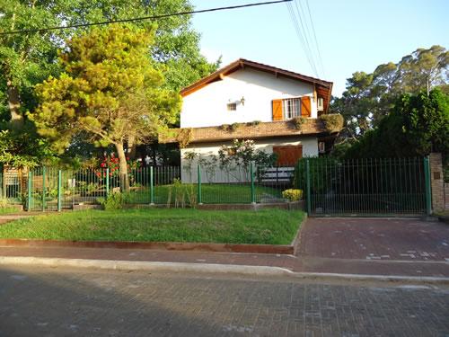 Alquilo Departamento Edificio Barrio Norte en Villa Gesell zona Barrio Norte a 400 Mts de la Playa