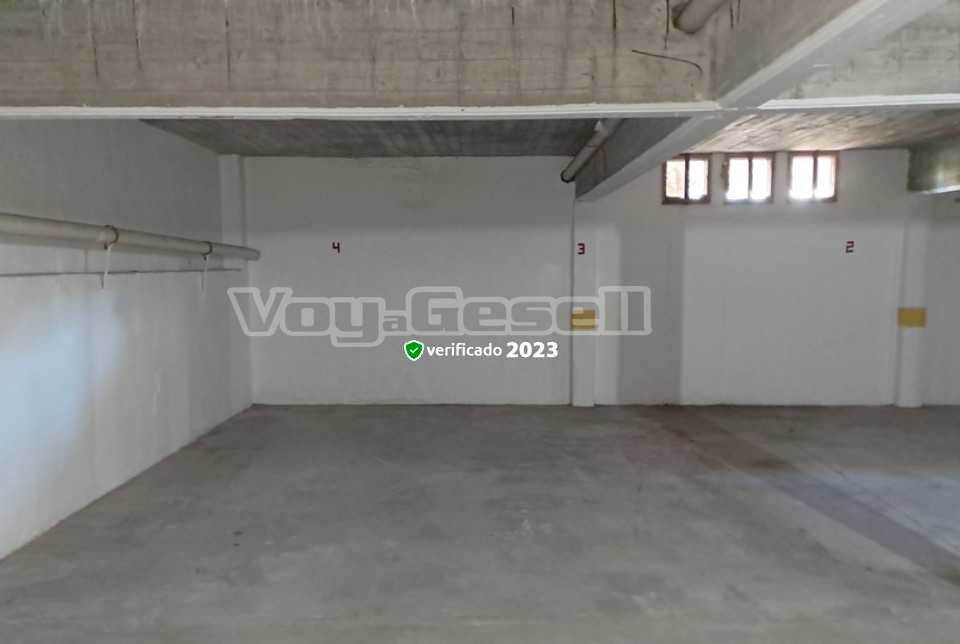 Alquilo Departamento Edificio Aruba en Villa Gesell zona Centro Comercial a 200 Mts de la Playa