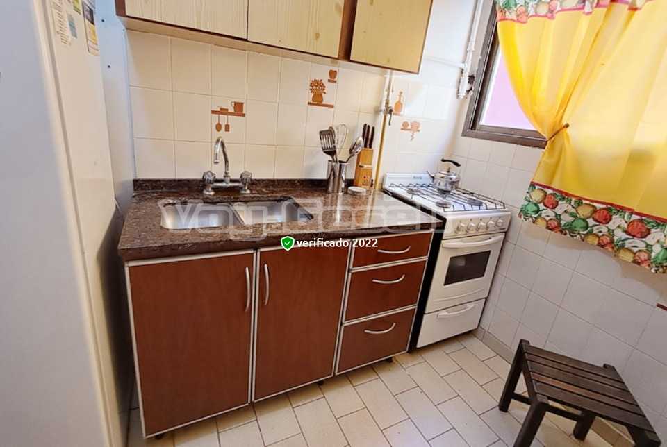 Alquilo Departamento Edificio Della IV en Villa Gesell zona Centro a 100 Mts de la Playa 