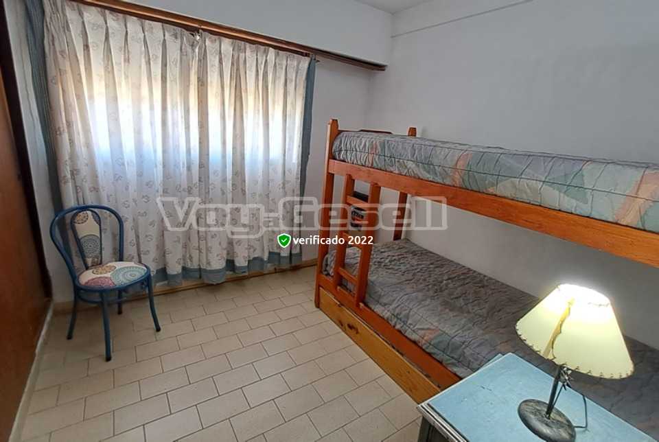 Alquilo Departamento Edificio Della IV en Villa Gesell zona Centro a 100 Mts de la Playa