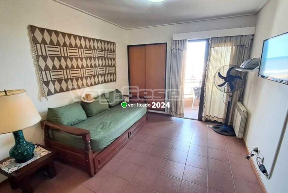 Alquilo Departamento El Chalten 5B en Villa Gesell zona Centro Comercial a 100 Mts de la Playa 