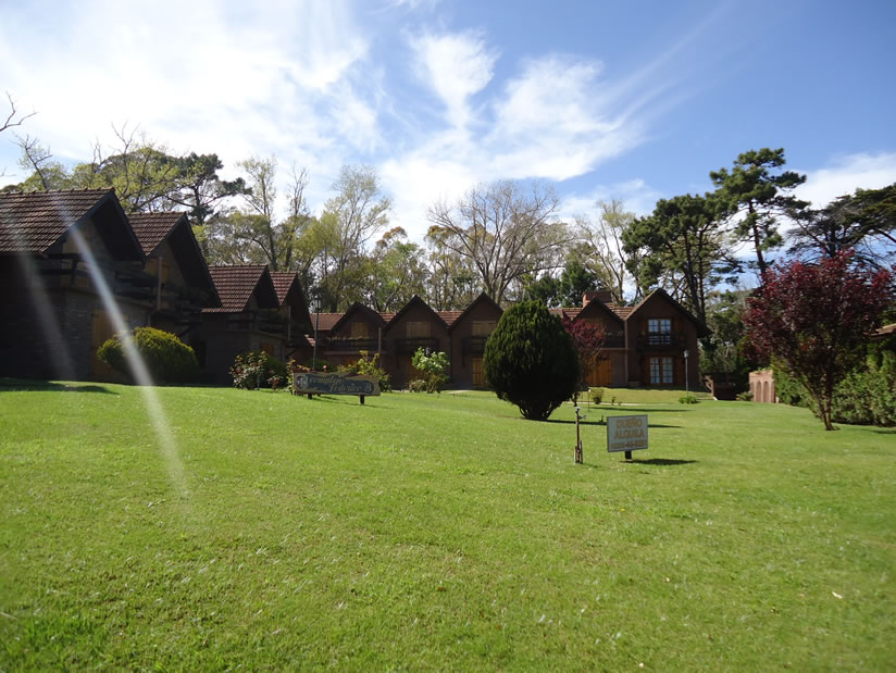 Alquilo Casa Complejo FEDERICO B en Villa Gesell zona Barrio Norte a 300 Mts de la Playa 