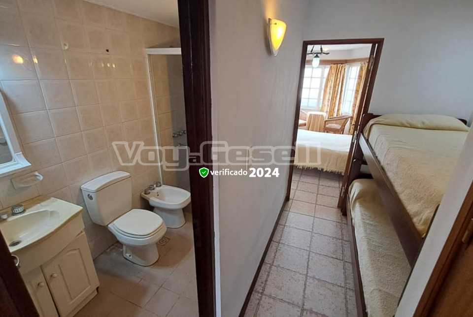 Alquilo Departamento Gemelos 26 en Villa Gesell zona Centro Comercial a 20 Mts de la Playa