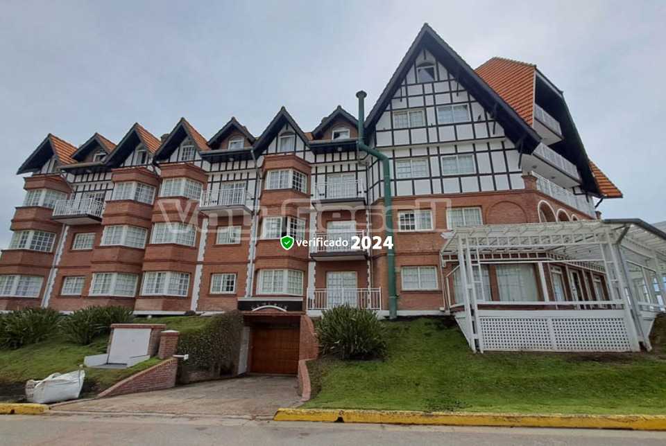 Alquilo Departamento Gemelos 26 en Villa Gesell zona Centro Comercial a 20 Mts de la Playa 