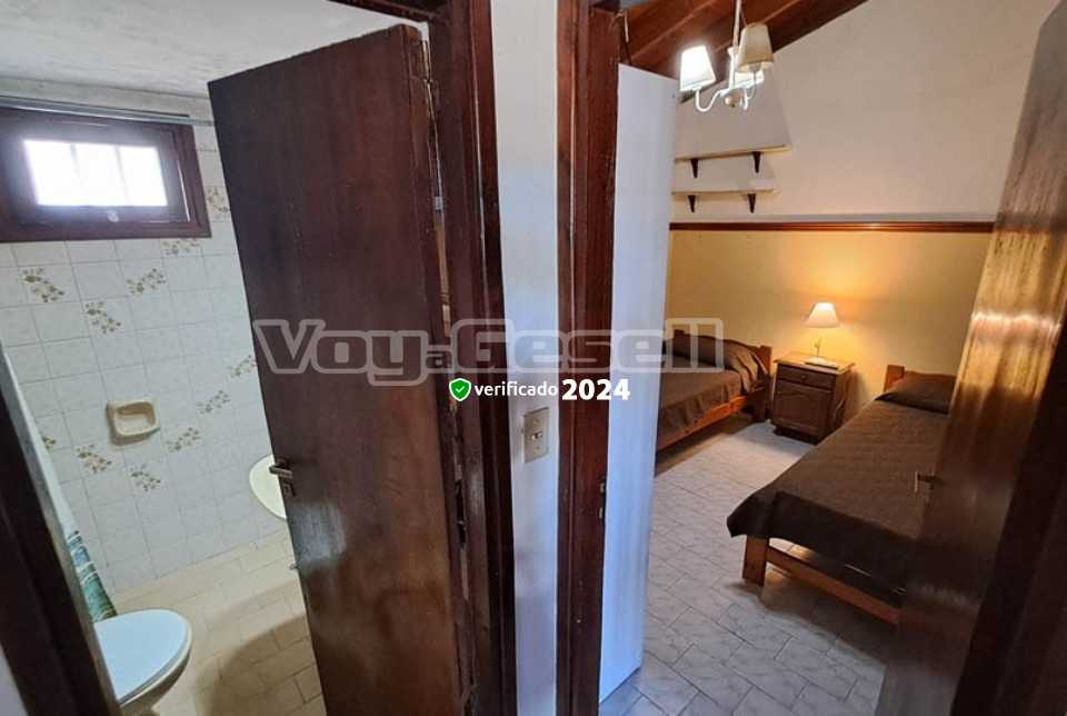 Alquilo Duplex Gracias Papi en Villa Gesell zona Centro a 1400 Mts de la Playa