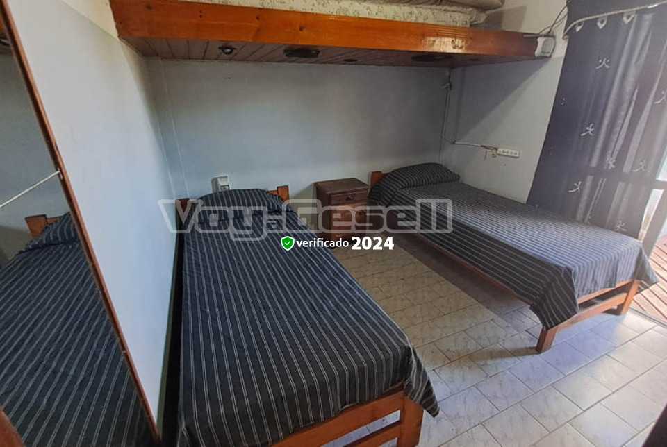 Alquilo Duplex Gracias Papi en Villa Gesell zona Centro a 1400 Mts de la Playa