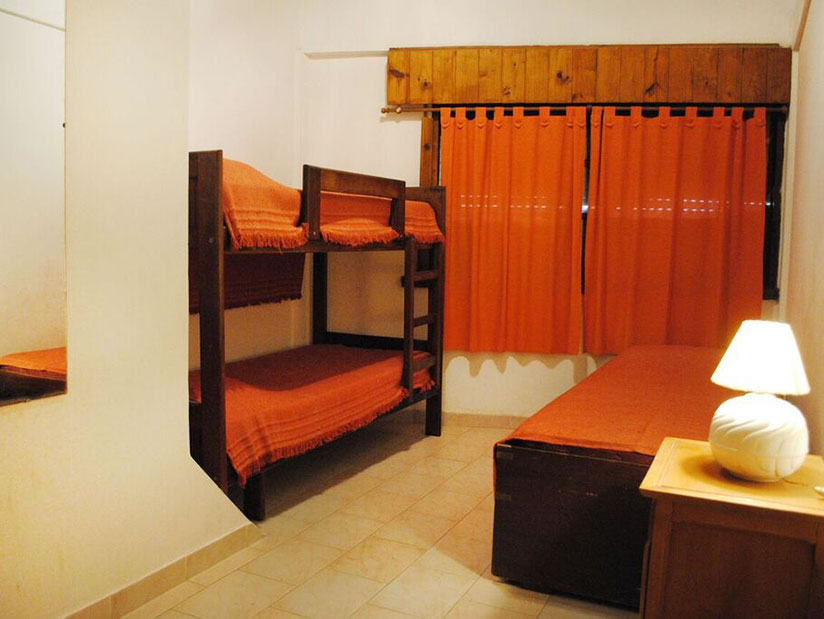 Alquilo Duplex La Piraña en Villa Gesell zona Centro a 50 Mts de la Playa 