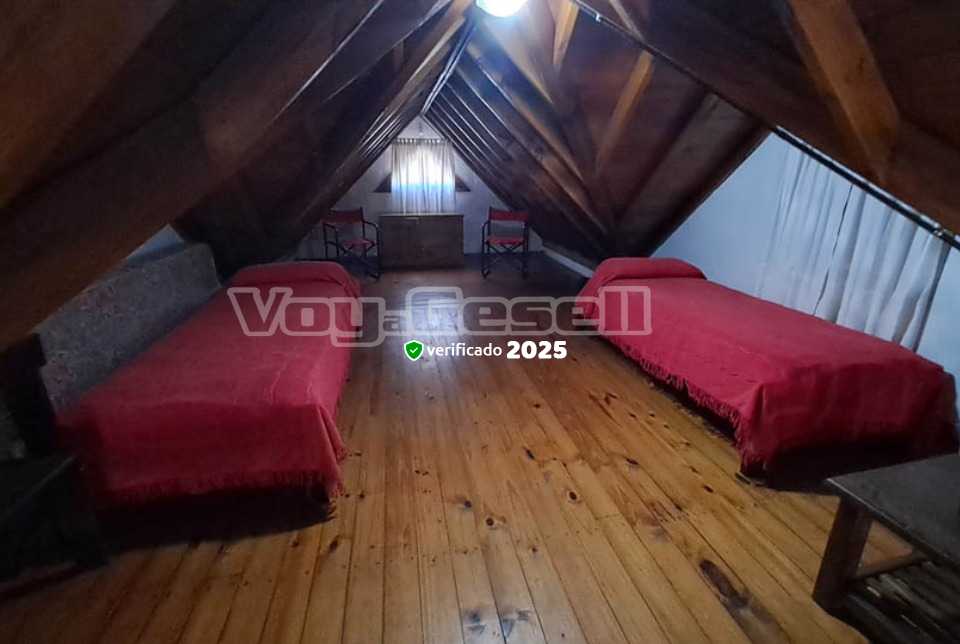 Alquilo Chalet Les Coquelicots en Villa Gesell zona Barrio Norte a 500 Mts de la Playa