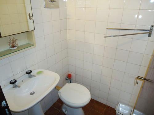 Alquilo Casa Los Alamos en Villa Gesell zona Sur a 500 Mts de la Playa