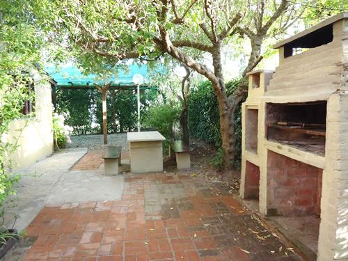 Alquilo Casa Los Alamos en Villa Gesell zona Sur a 500 Mts de la Playa